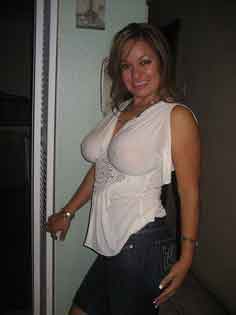 horny girl in Twinsburg looking for a friend with benefits